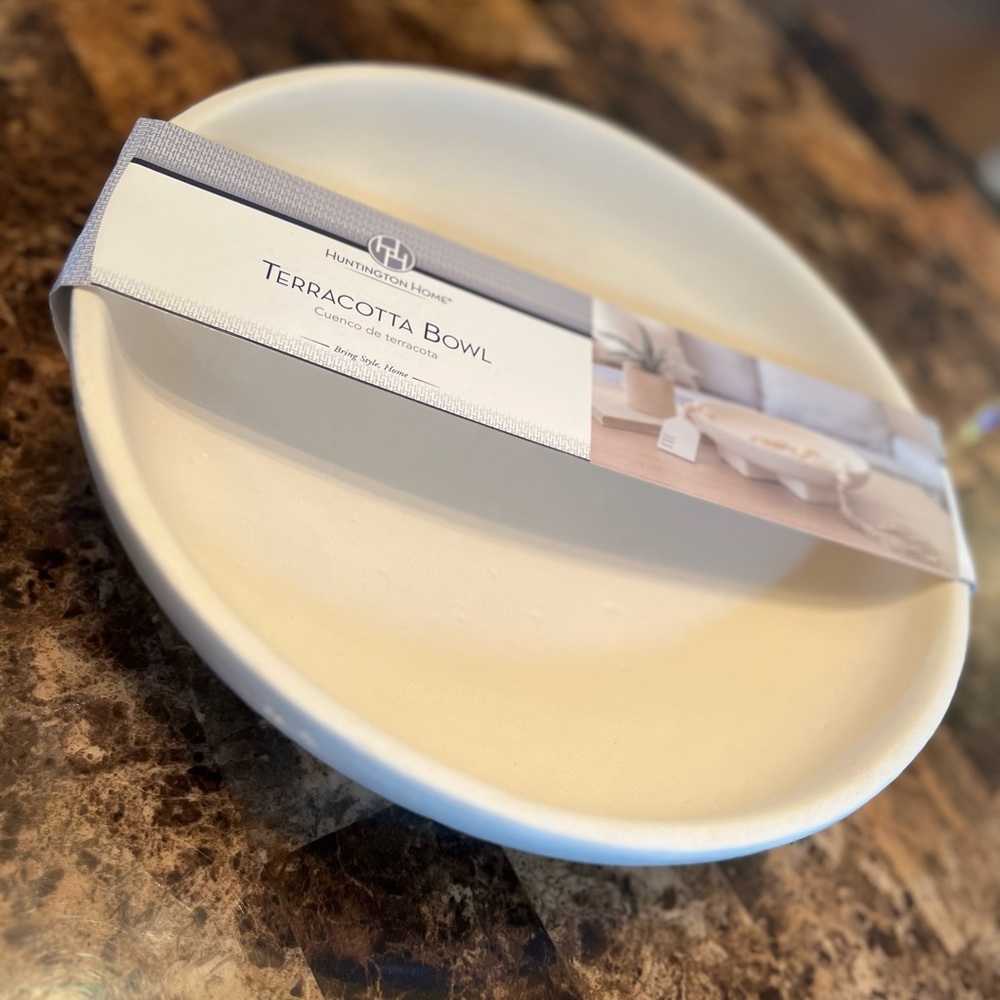 Terracotta Cross Base Bowl Off White